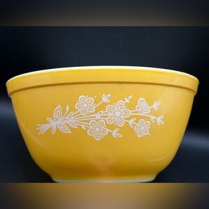 Vintage Pyrex Butterfly Gold Mixing Bowl 403 Floral Yellow Kitchenware Accessory